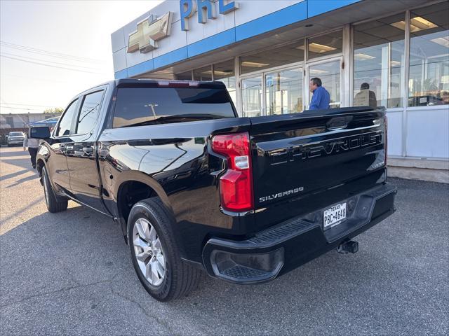 Photo of 2021 Black Chevrolet Silverado 1500