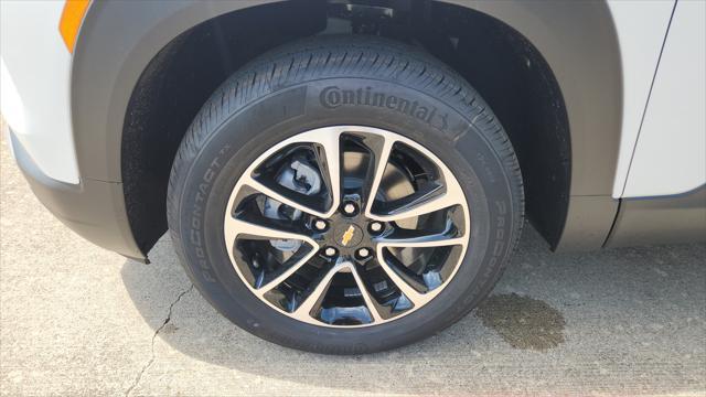 Photo of 2026 Summit White Chevrolet Trailblazer