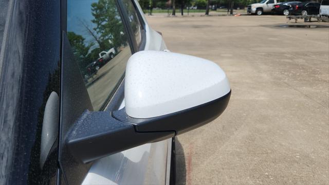 Photo of 2026 Summit White Chevrolet Trailblazer