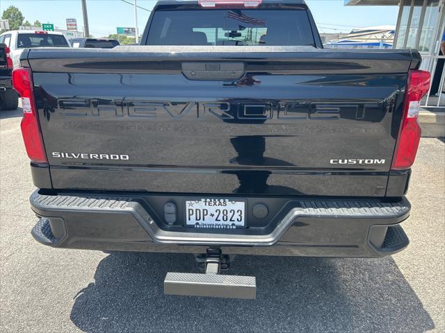 Photo of 2021 Black Chevrolet Silverado 1500
