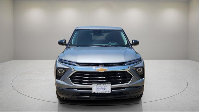 Photo of 2026 Sterling Gray Metallic Chevrolet Trailblazer