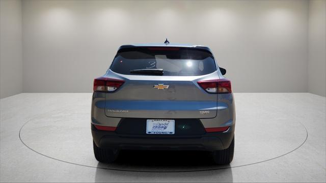 Photo of 2026 Sterling Gray Metallic Chevrolet Trailblazer