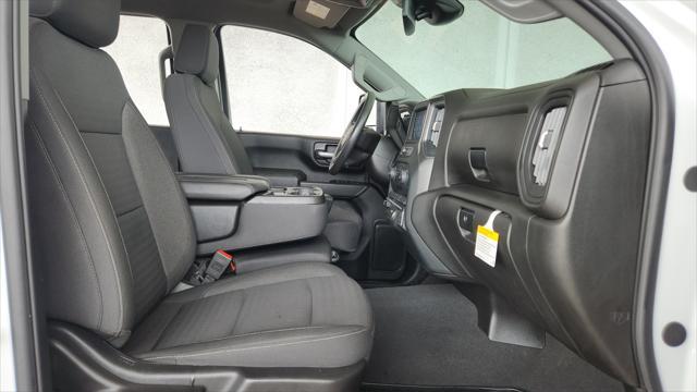 Photo of 2024 Summit White Chevrolet Silverado 2500