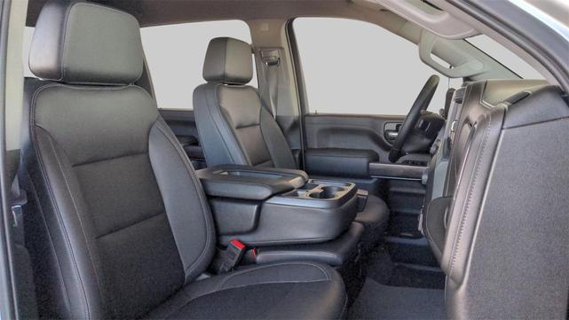 Photo of 2023 Silver Ice Metallic Chevrolet Silverado 2500