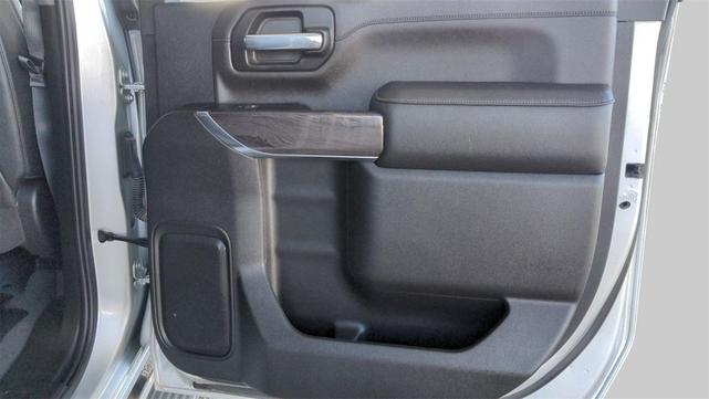 Photo of 2023 Silver Ice Metallic Chevrolet Silverado 2500