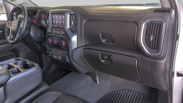 Photo of 2023 Silver Ice Metallic Chevrolet Silverado 2500