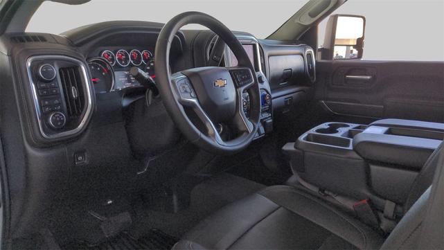 Photo of 2023 Silver Ice Metallic Chevrolet Silverado 2500
