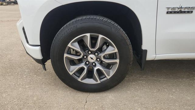 Photo of 2022 Summit White Chevrolet Silverado 1500