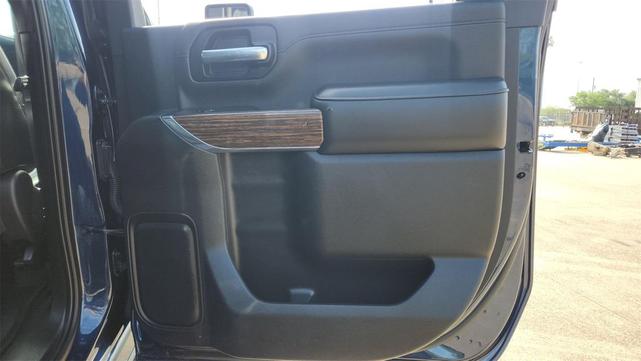 Photo of 2021 Northsky Blue Metallic Chevrolet Silverado 3500