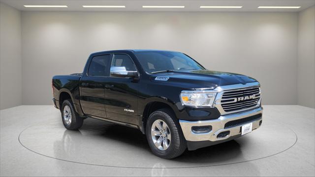 Photo of 2024 Diamond Black Crystal Pearlcoat RAM 1500
