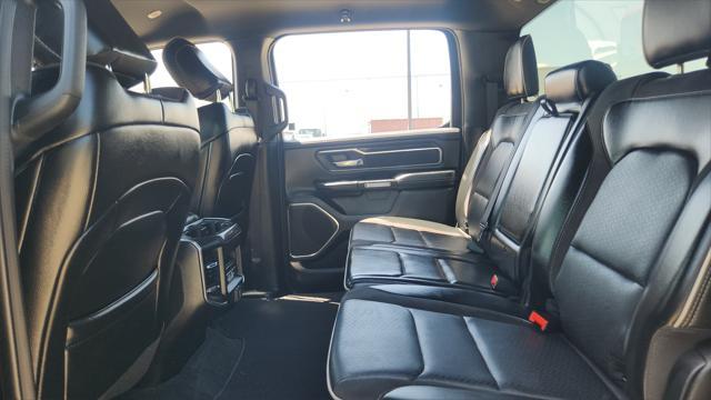 Photo of 2024 Diamond Black Crystal Pearlcoat RAM 1500