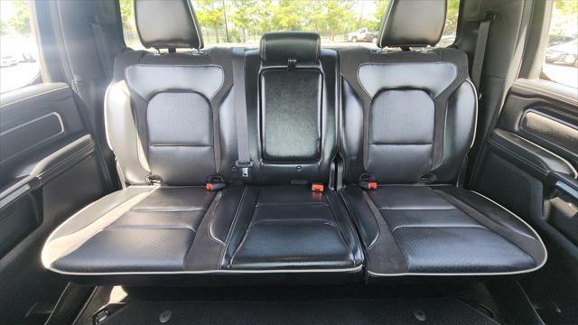 Photo of 2024 Diamond Black Crystal Pearlcoat RAM 1500