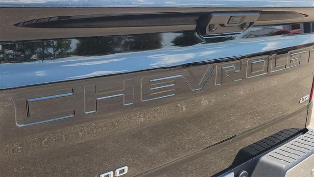 Photo of 2025 Black Chevrolet Silverado 1500