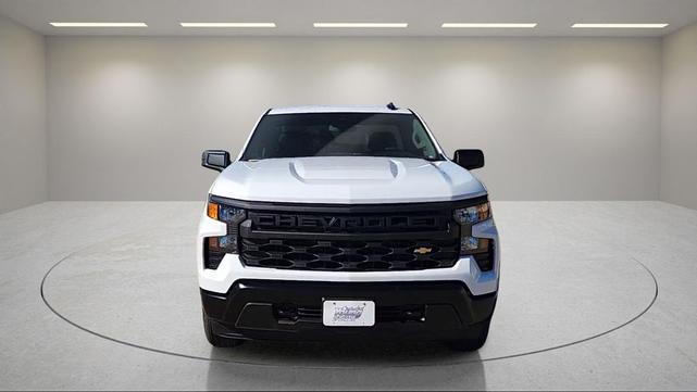 Photo of 2025 Summit White Chevrolet Silverado 1500