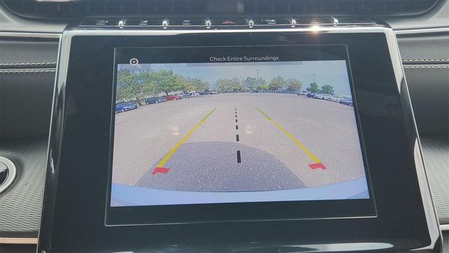 Photo of 2023 Silver Zynith Jeep Grand Cherokee L
