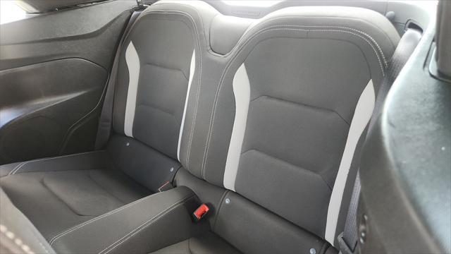 Photo of 2023 Summit White Chevrolet Camaro