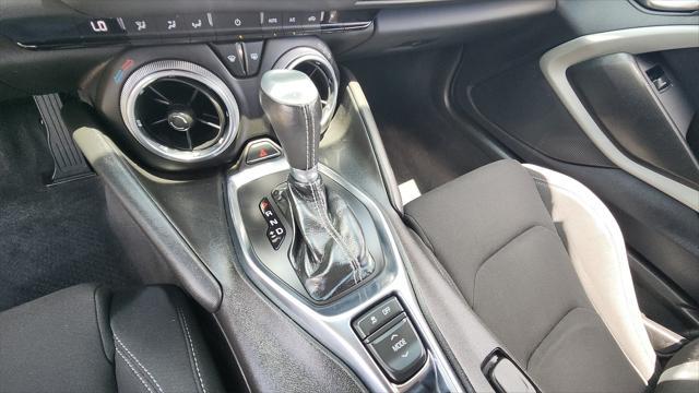 Photo of 2023 Summit White Chevrolet Camaro