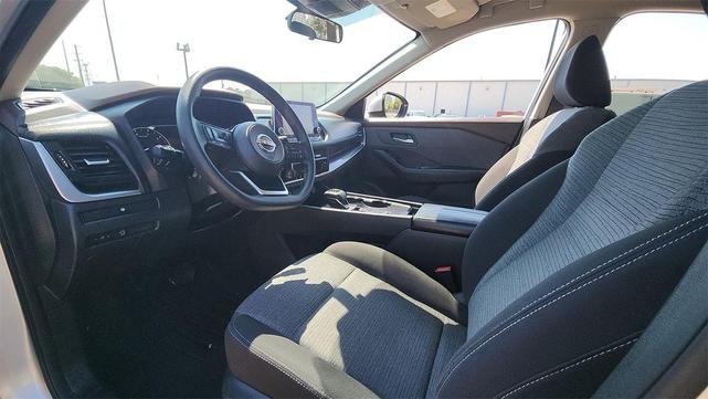 Photo of 2023 Brilliant Silver Metallic Nissan Rogue