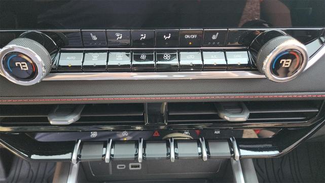 Photo of 2026 Black Chevrolet Colorado