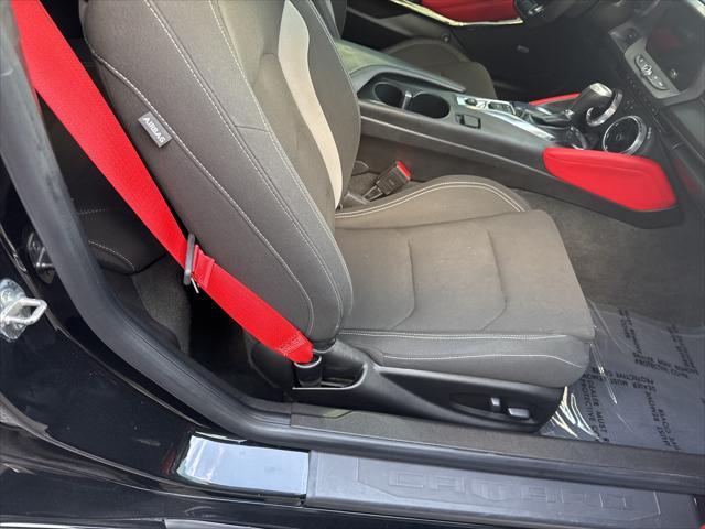 Photo of 2022 Black Chevrolet Camaro