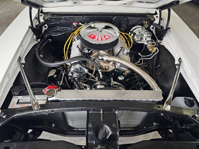 Photo of 1969 White Pontiac Firebird