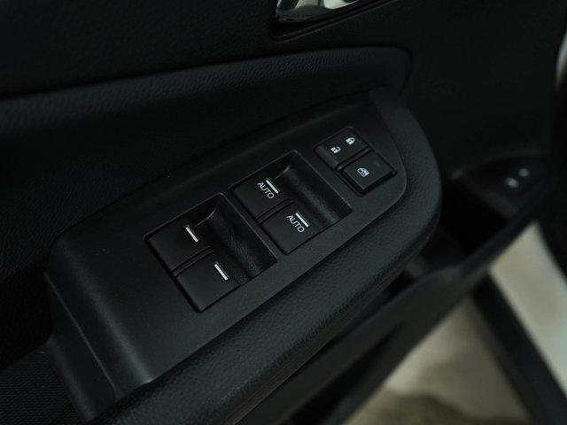 Photo of 2018 White Honda Pilot