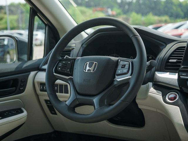 Photo of 2025 Radiant Red Metallic II Honda Odyssey