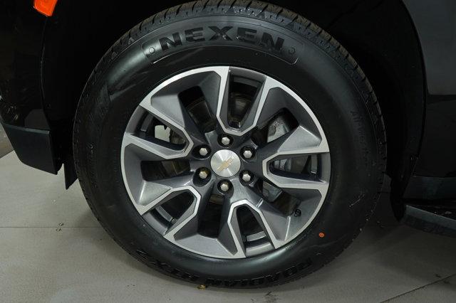 Photo of 2021 Black Chevrolet Suburban