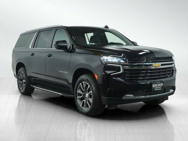 Photo of 2021 Black Chevrolet Suburban