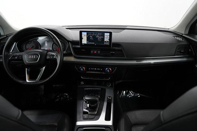 Photo of 2018 Gray Audi Q5