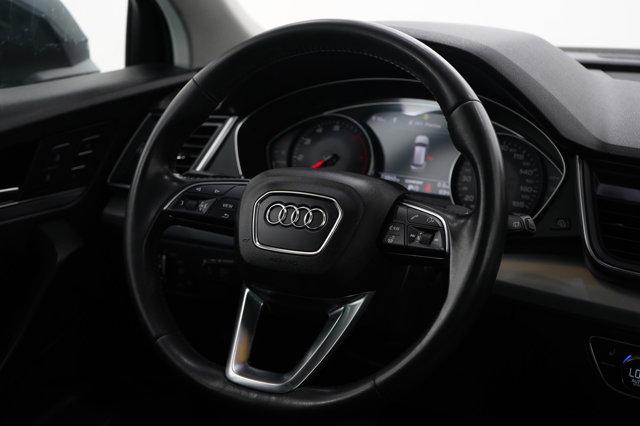 Photo of 2018 Gray Audi Q5