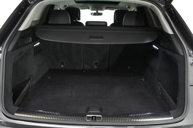 Photo of 2018 Gray Audi Q5