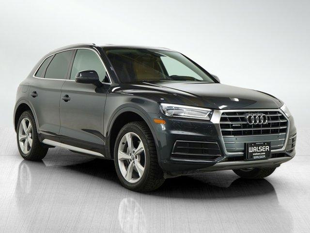 Photo of 2018 Gray Audi Q5