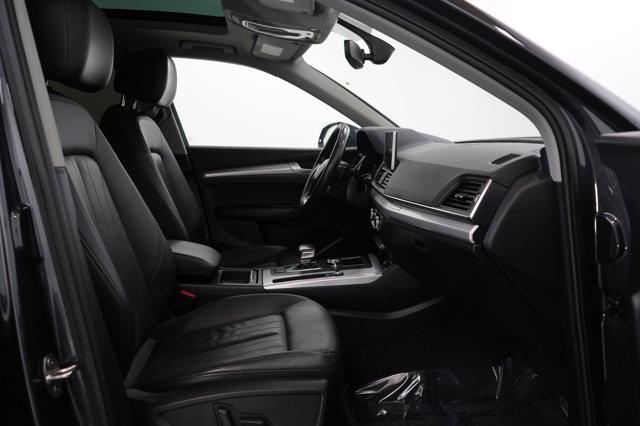 Photo of 2018 Gray Audi Q5