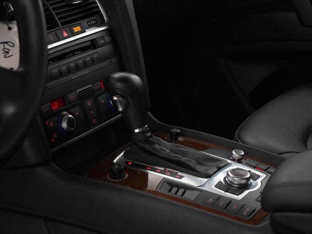 Photo of 2009 BROWN Audi Q7