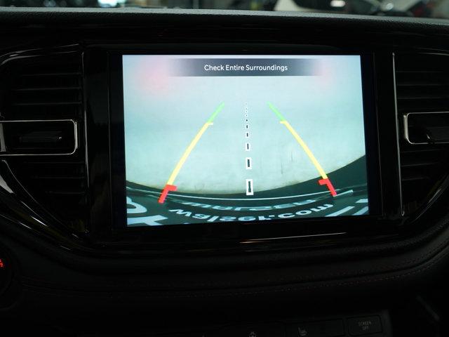 Photo of 2021 White Dodge Durango