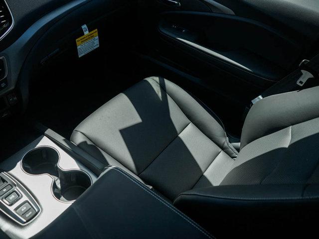 Photo of 2025 Platinum White Pearl Honda Ridgeline