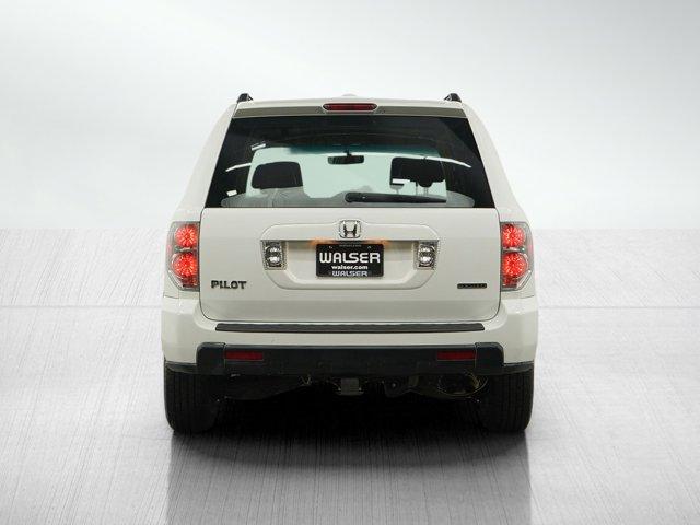 Photo of 2008 White Honda Pilot
