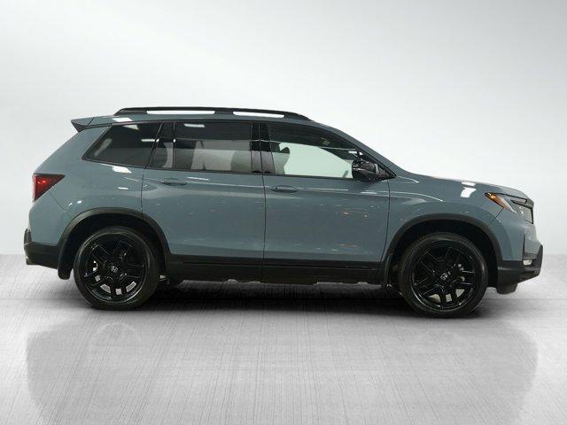 Photo of 2024 SONIC GRAY Honda Passport