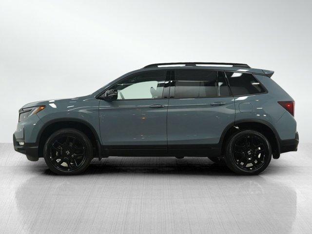 Photo of 2024 SONIC GRAY Honda Passport