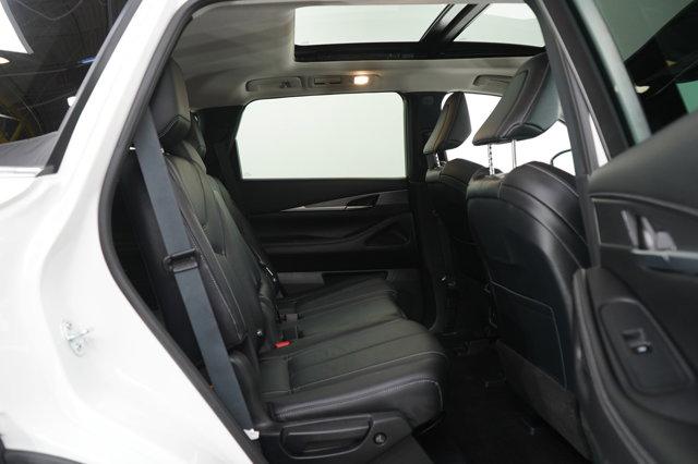 Photo of 2024 Majestic White INFINITI QX60