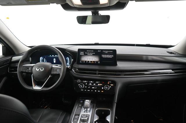 Photo of 2024 Majestic White INFINITI QX60