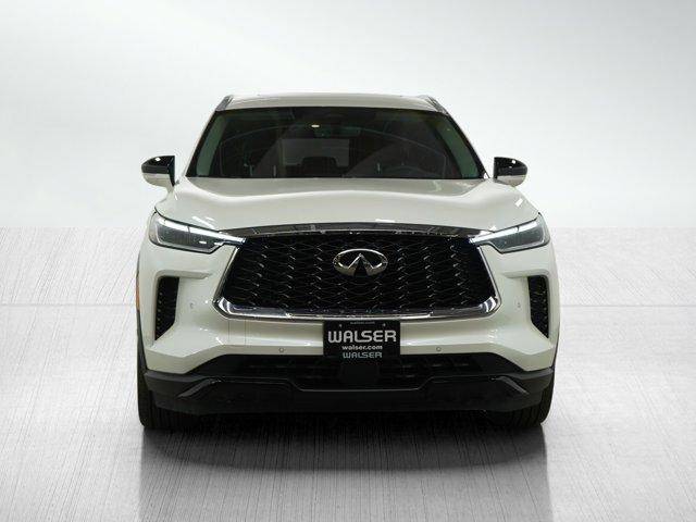 Photo of 2024 Majestic White INFINITI QX60