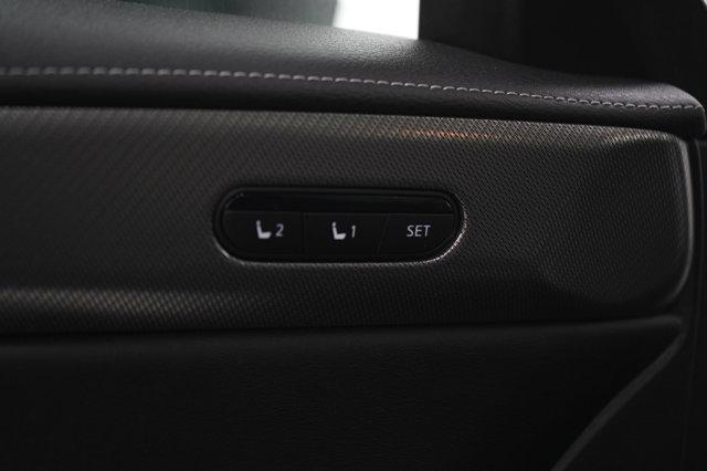 Photo of 2024 Majestic White INFINITI QX60