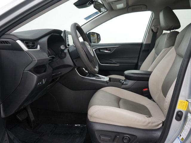 Photo of 2020 Silver Toyota RAV4