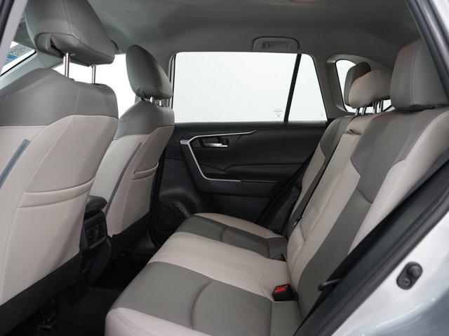 Photo of 2020 Silver Toyota RAV4