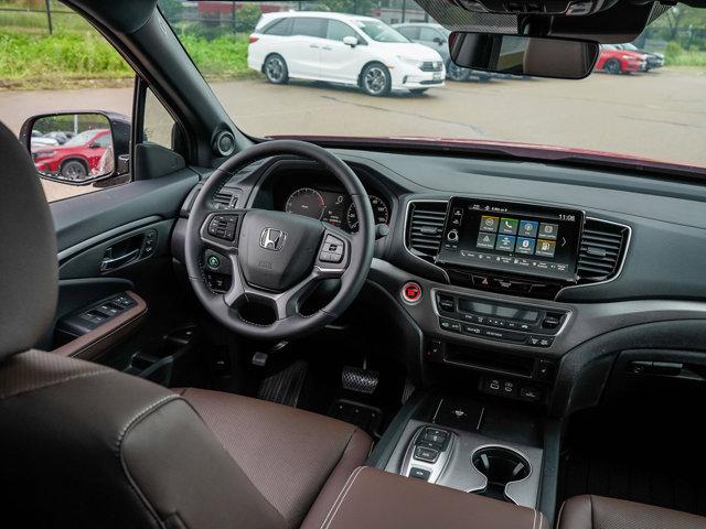 Photo of 2025 Platinum White Pearl Honda Ridgeline
