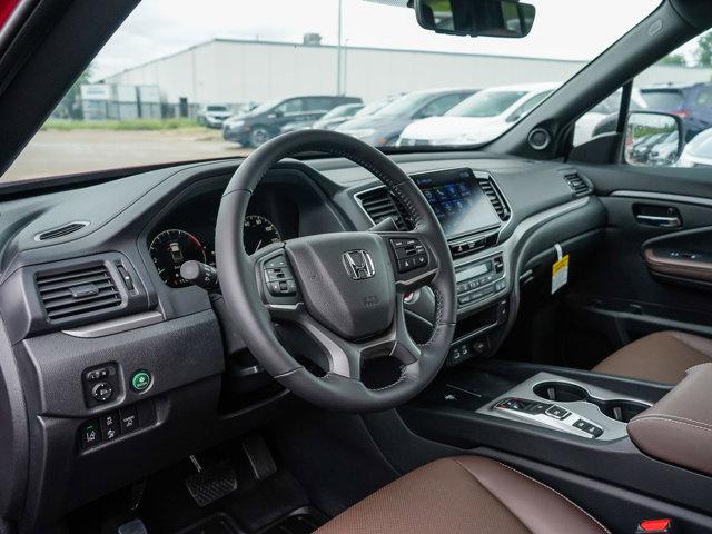 Photo of 2025 Platinum White Pearl Honda Ridgeline