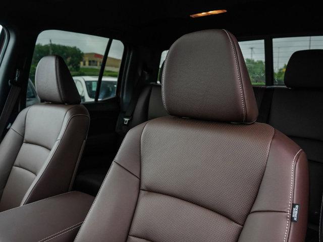 Photo of 2025 Platinum White Pearl Honda Ridgeline