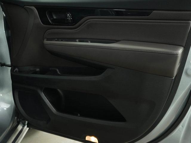 Photo of 2022 Silver Honda Odyssey